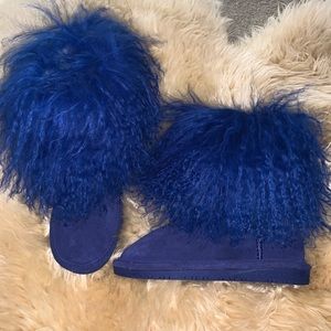 Girls 100% Authentic BearPaw Boots in Blue